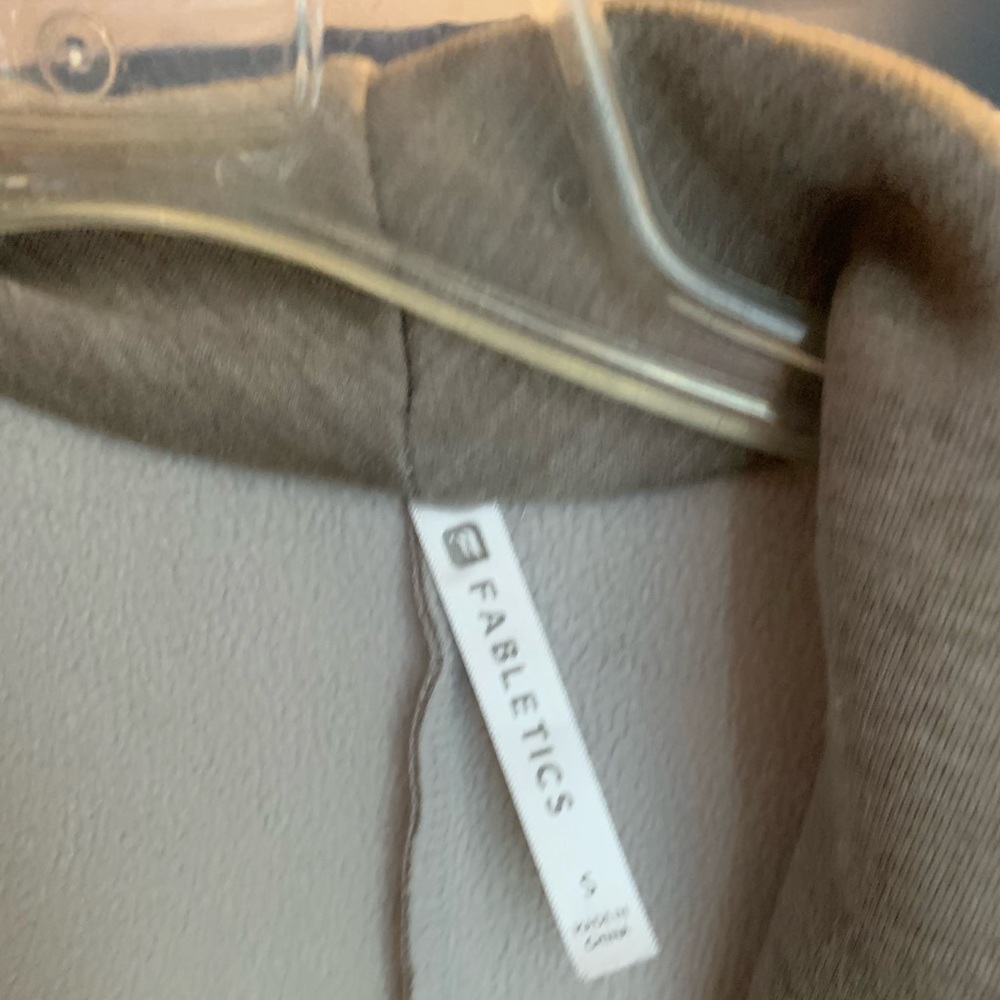 Fabletics jacket - Picture 2 of 3